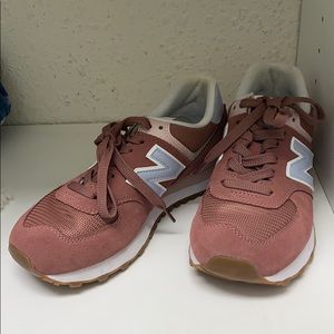 New Balance Retro Sneakers
